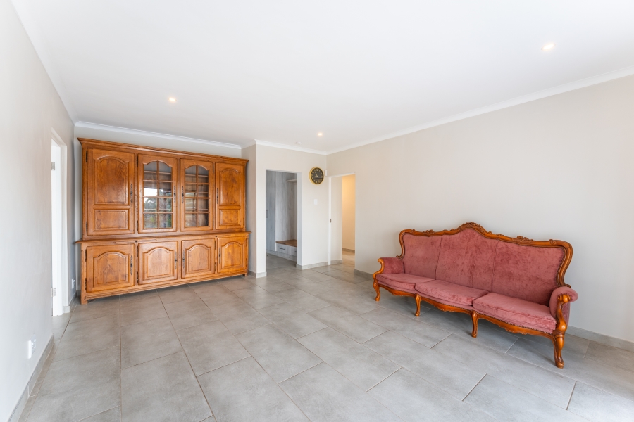 To Let 5 Bedroom Property for Rent in St Francis Bay Village Eastern Cape